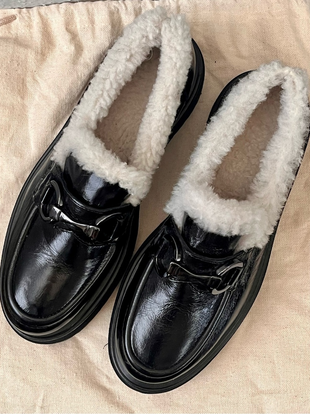 Homers Siena Loafer in SuperLuxe Black/Polar